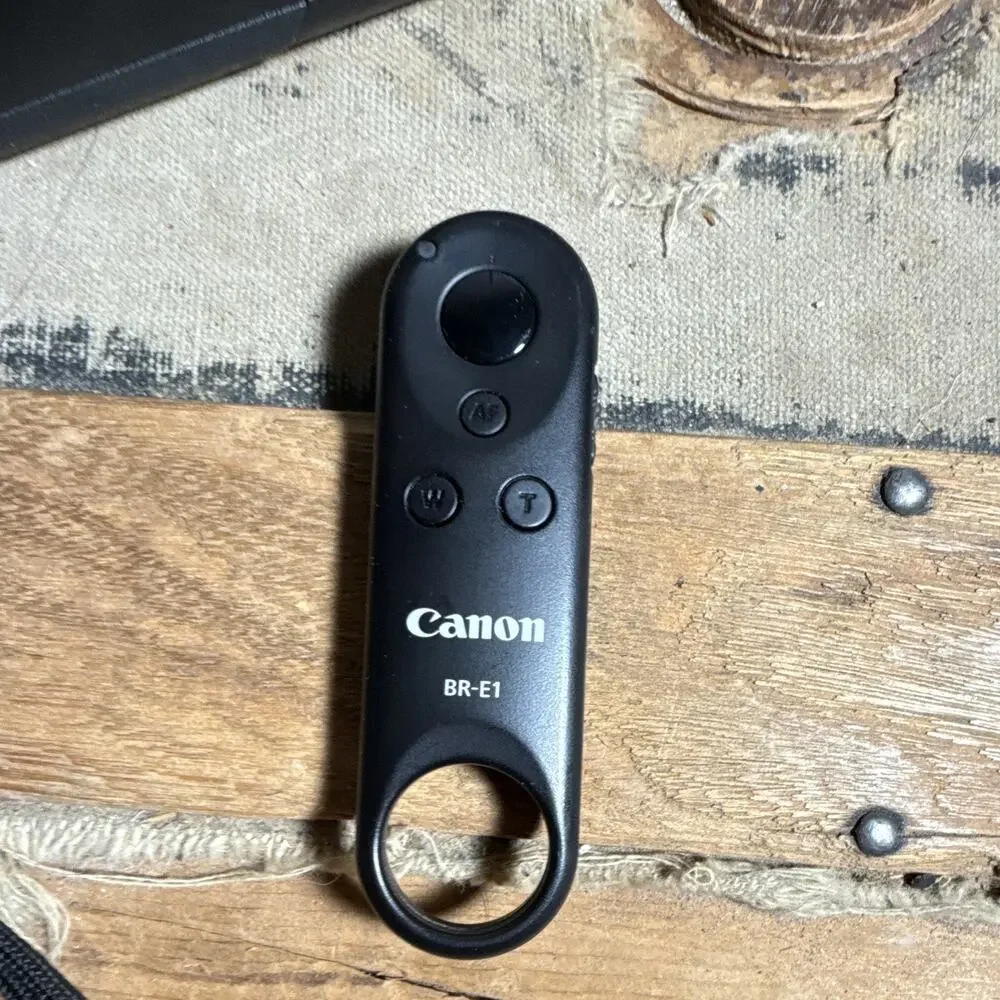 Canon BR-E1 Wireless Bluetooth Remote Control Shutter Release for Cameras
